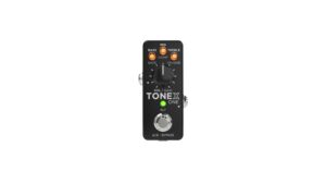 Pedal compacto de modelado por IA con 3 presets, sonido profesional y compatibilidad total con TONEX. Ideal para escenario o estudio.