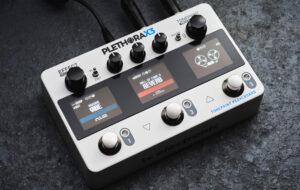 Pedal multiefectos PLETHORA X3 compacto con 3 slots personalizables, efectos TonePrint, looper estéreo y conectividad Bluetooth. Calidad profesional para guitarristas exigentes.