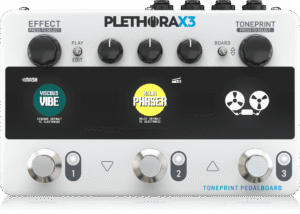 Pedal multiefectos PLETHORA X3 compacto con 3 slots personalizables, efectos TonePrint, looper estéreo y conectividad Bluetooth. Calidad profesional para guitarristas exigentes.
